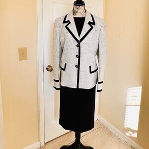 Kasper Cream Tweed Suit Set Black Piping Silver Shimmer Thread Size 16